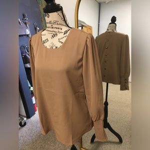 Tan blouse w back buttons